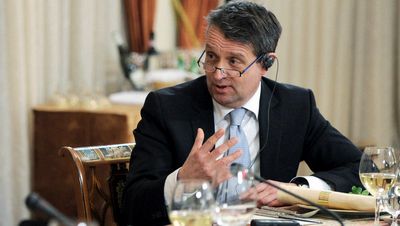 Нельзя позволять себе смотреть на РФ глазами США!