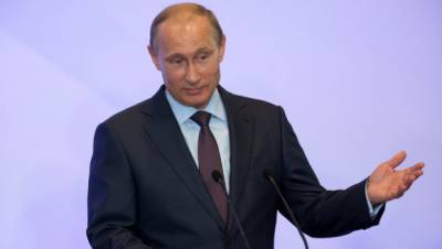 Путин в целом поддерживает идею торговли энергоносителями за рубли