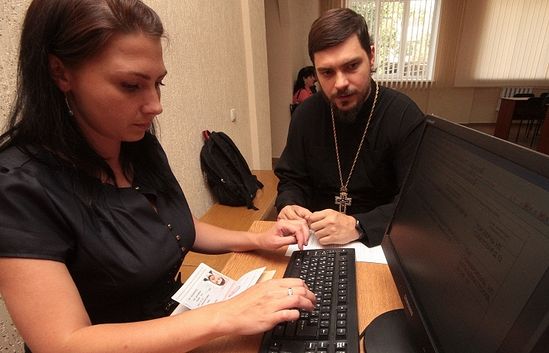 Церковь поддерживает стремление людей иметь бумажные документы