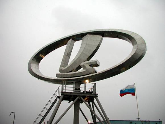АвтоВАЗ заработал на полную мощность .