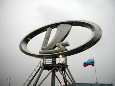 АвтоВАЗ заработал на полную мощность .