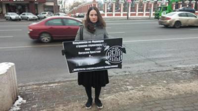 В России почти не выражают поддержку Charlie Hebdo