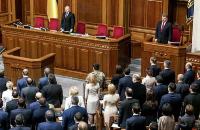 Украина хочет обьявить войну России.