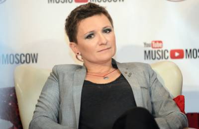 А нас то за что?! Страдающая русофобией Диана Арбенина удивляется отмене концертов в России